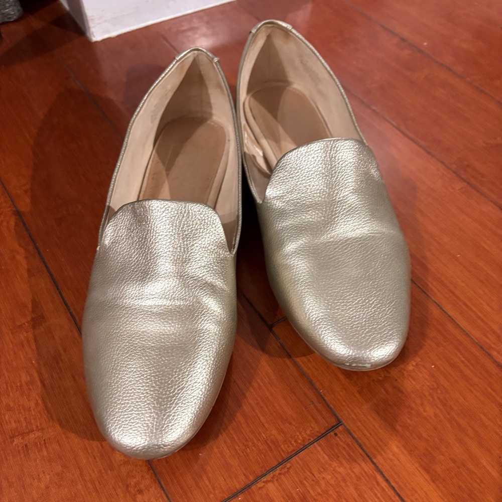 Elegant Gold Gap Women's Loafers